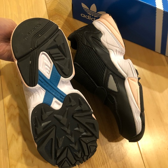 Adidas Falcon size 6 - Picture 4 of 5